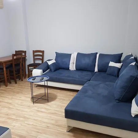 Arli's House Between The Centre And New Pazar Daire *